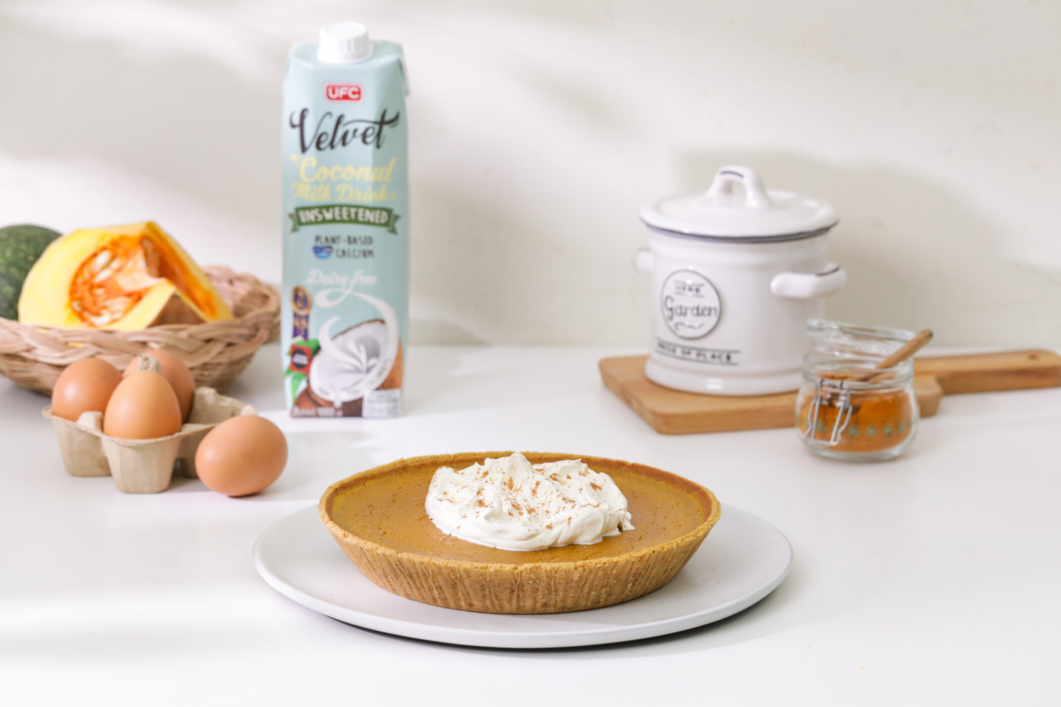 Turmeric Custard Pie - UFC REFRESH COCONUT WATER