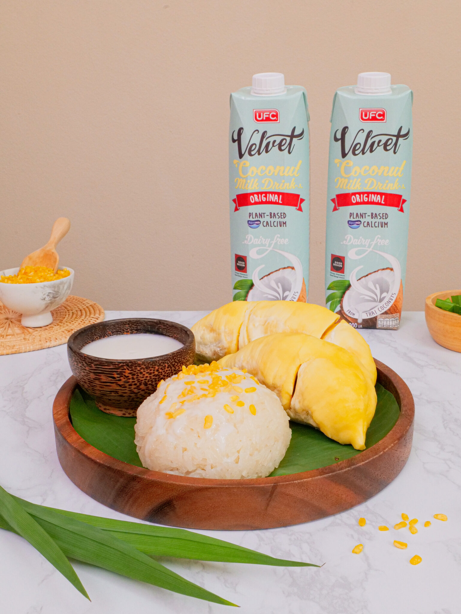 Authentic Thai Sticky Rice with Durian UFC REFRESH COCONUT WATER